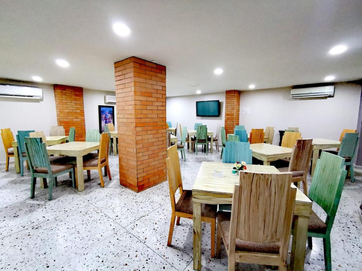 Hotel Torre Del Prado 바랑키야 외부 사진