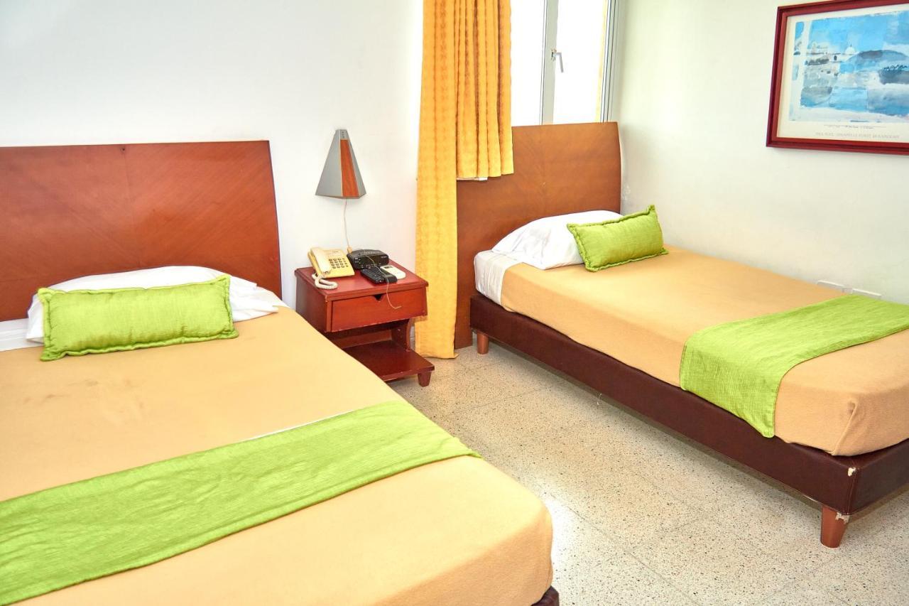 Hotel Torre Del Prado 바랑키야 외부 사진