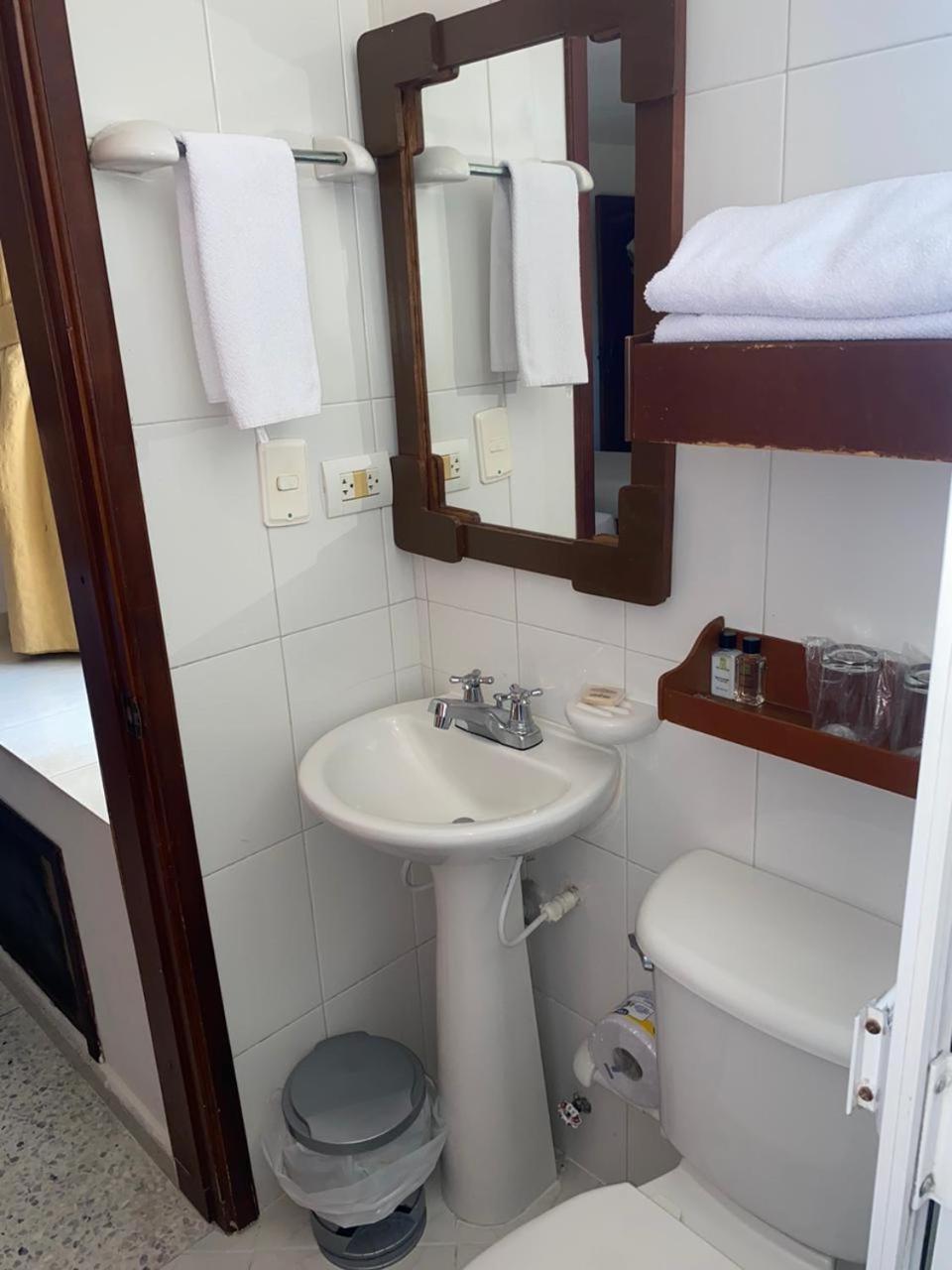 Hotel Torre Del Prado 바랑키야 외부 사진